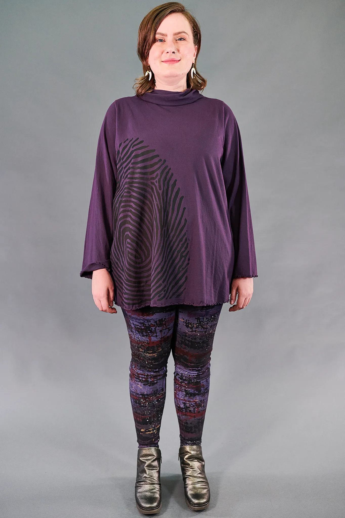 1572 Cowl Cafe Tee-Moonrise-Bold Fingerprint