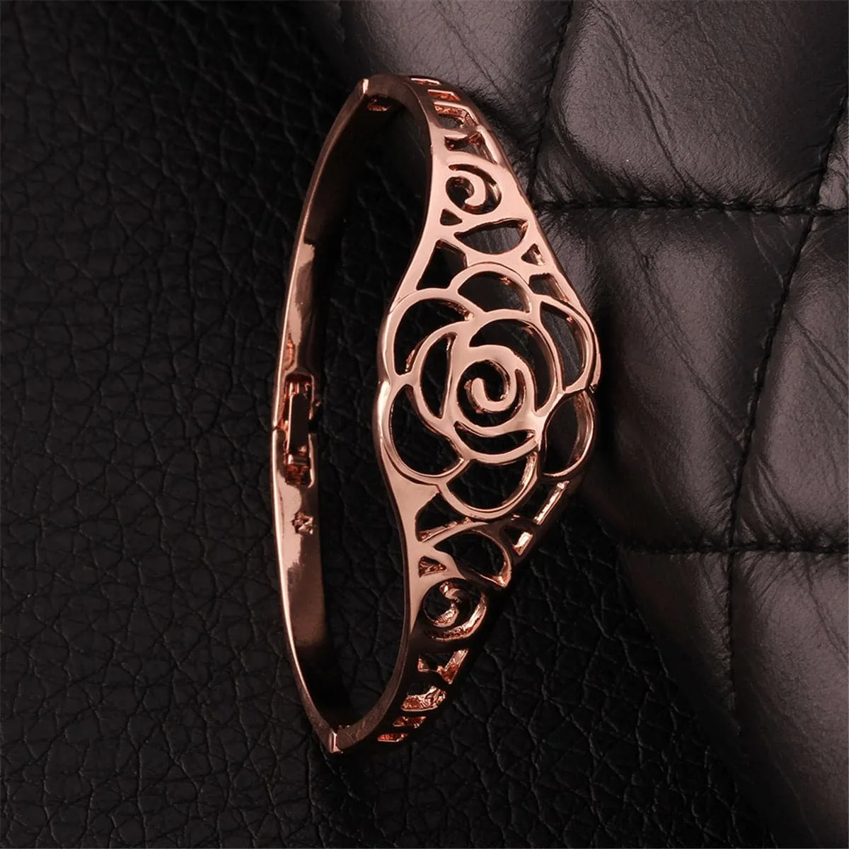 18K Rose Gold-Plated Openwork Rose Bangle