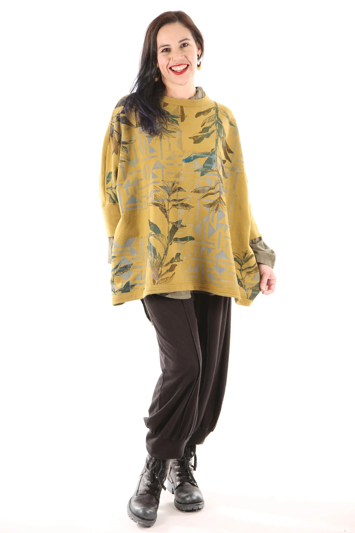 2210 Cozy Fleece Square Sweatshirt -Osage-Spice Leaf Windows