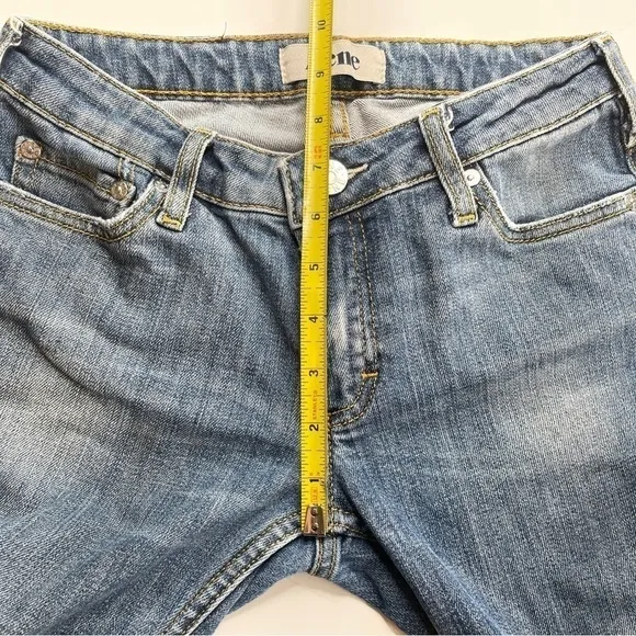 ACNE kex jeans le blue cropped raw hem Size 27