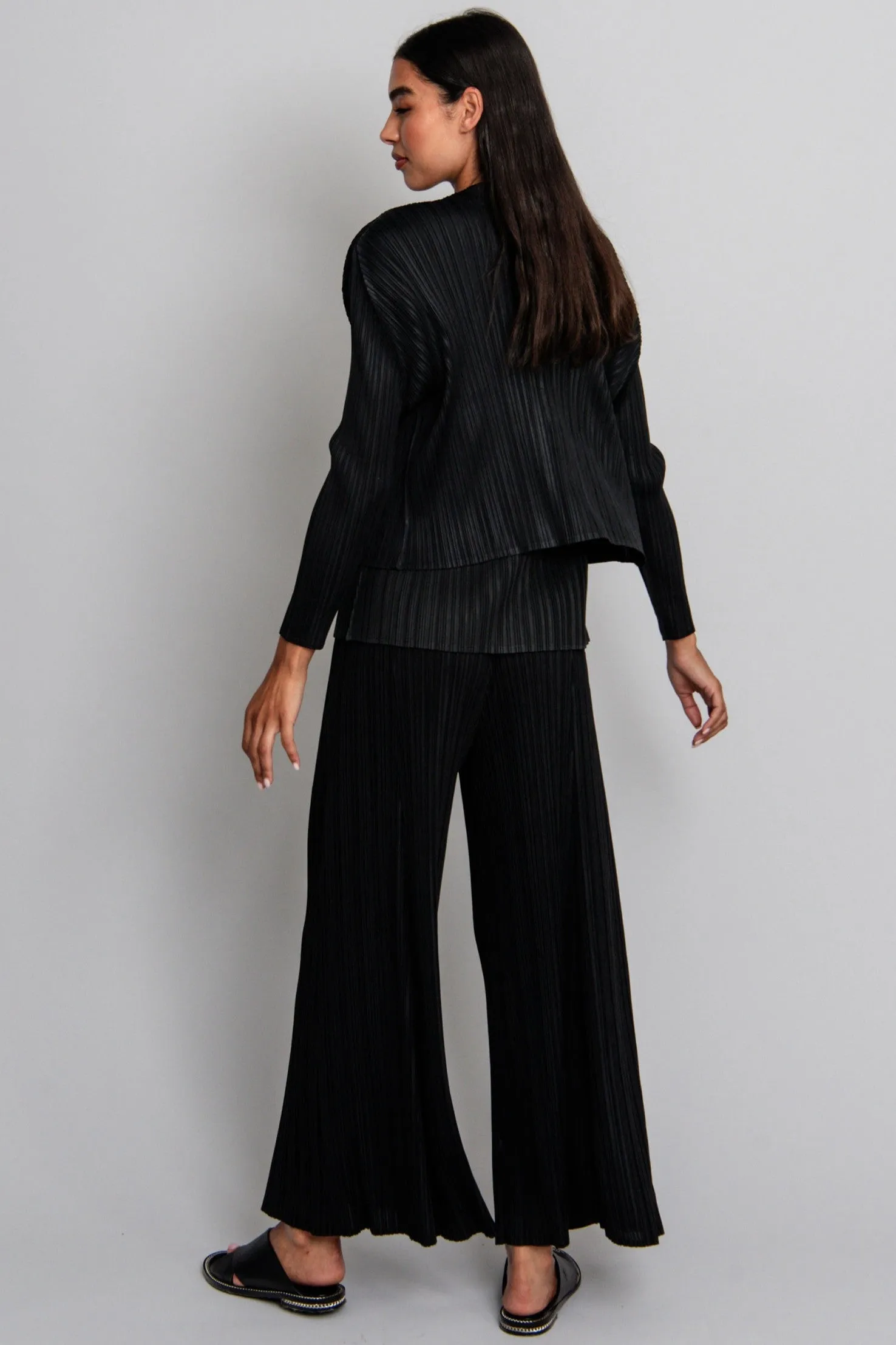 ALQUEMA Simply Pleat Bolero - Black