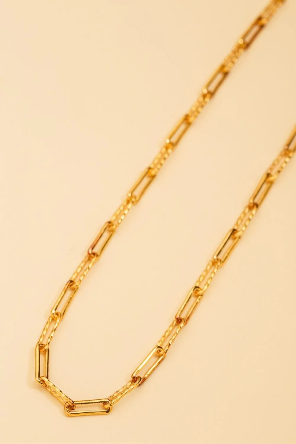 Amour textured link chain