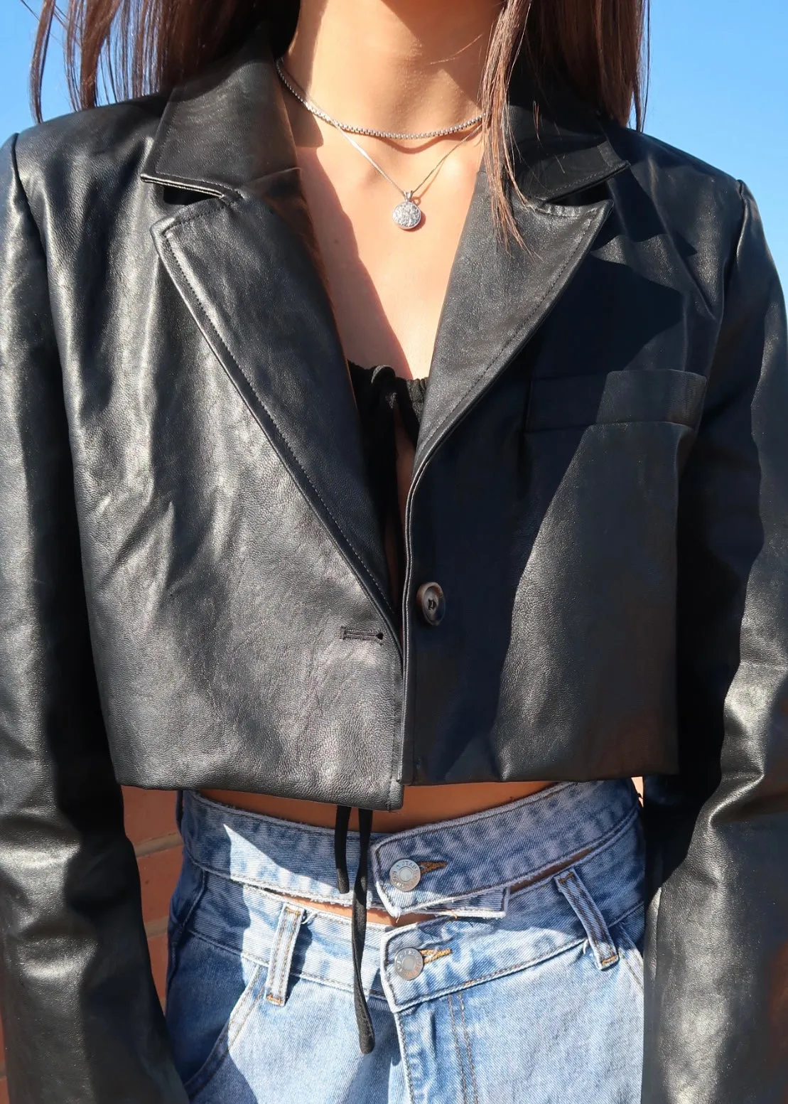 BLACK VEGAN LEATHER CROPPED BLAZER