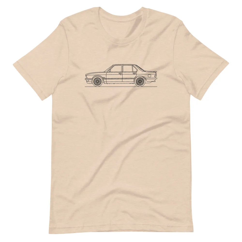 BMW E28 M5 outline T-shirt