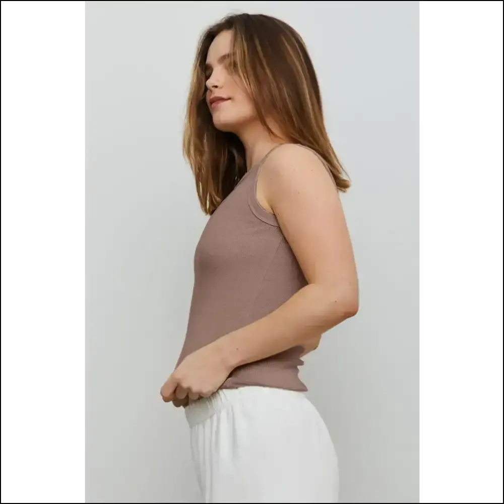 Chic Ribbed Cropped Tank for Trendy Women
