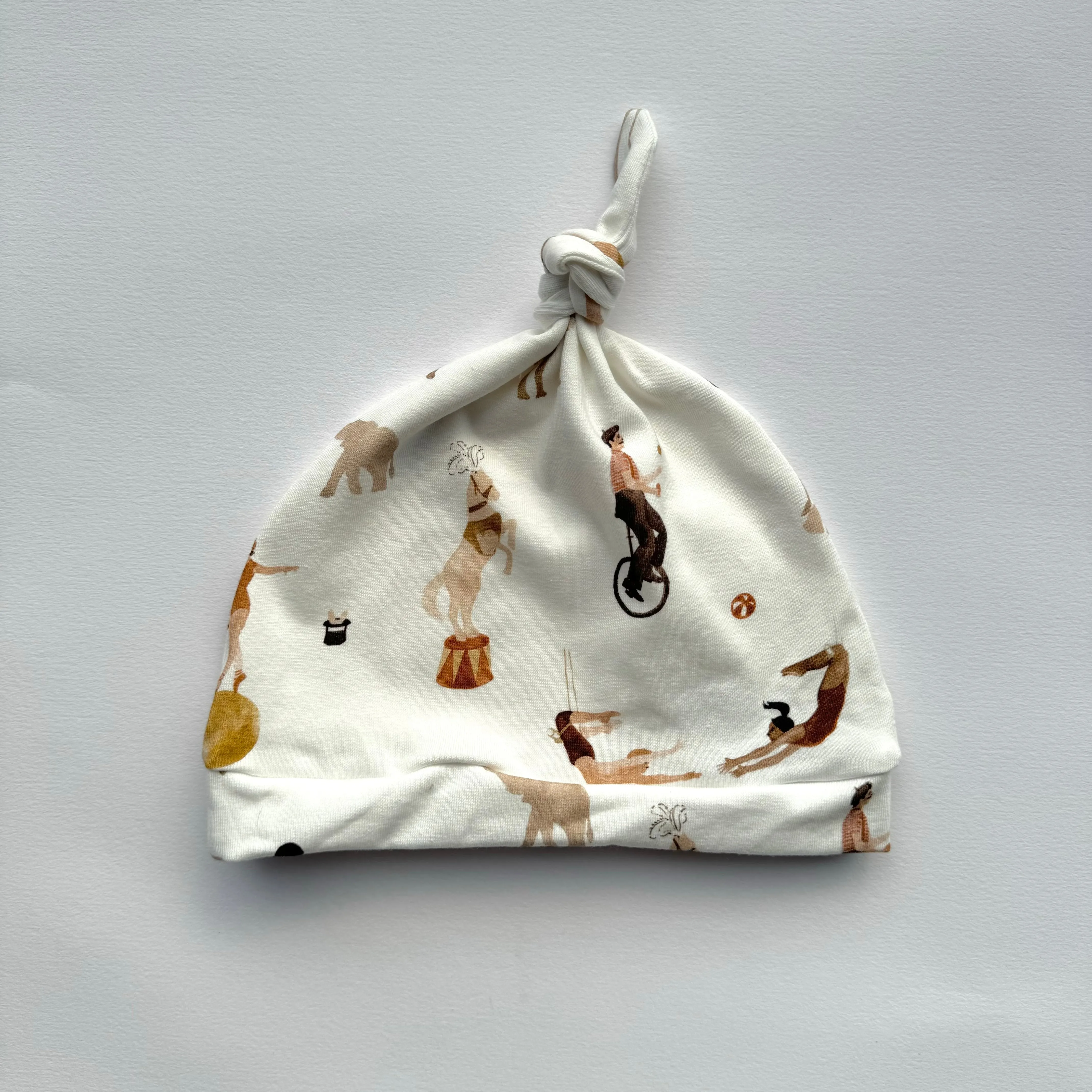 Circus Hat size L/6m 