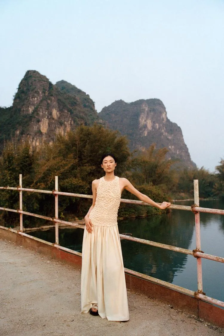 Contrast Dress x Fanglu Lin