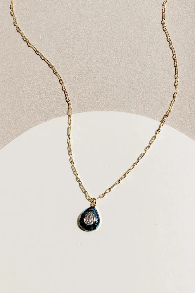 Darlene Shell Necklace