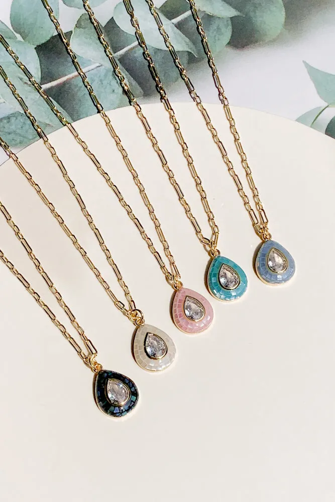 Darlene Shell Necklace