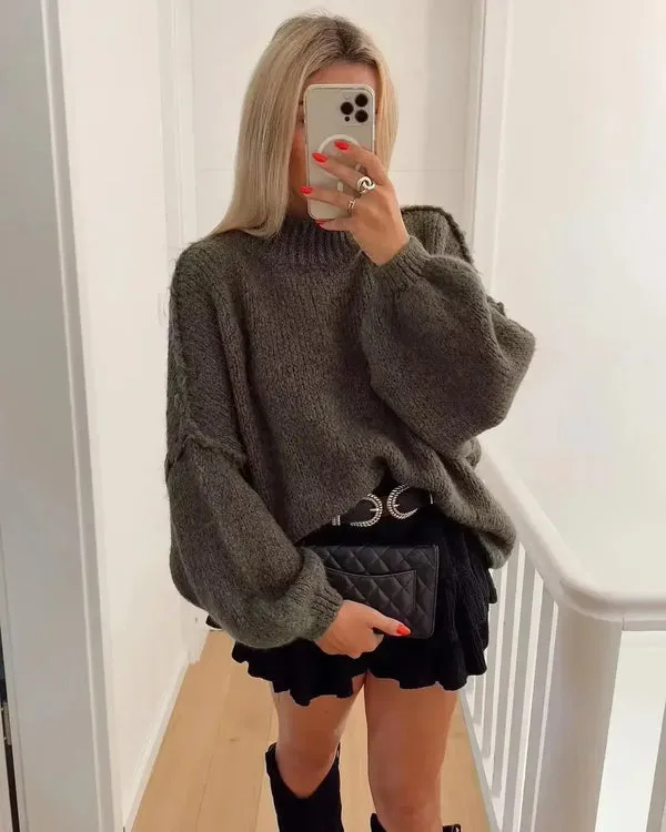 Desiree: A warm, knitted winter sweater