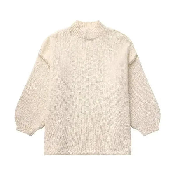 Desiree: A warm, knitted winter sweater