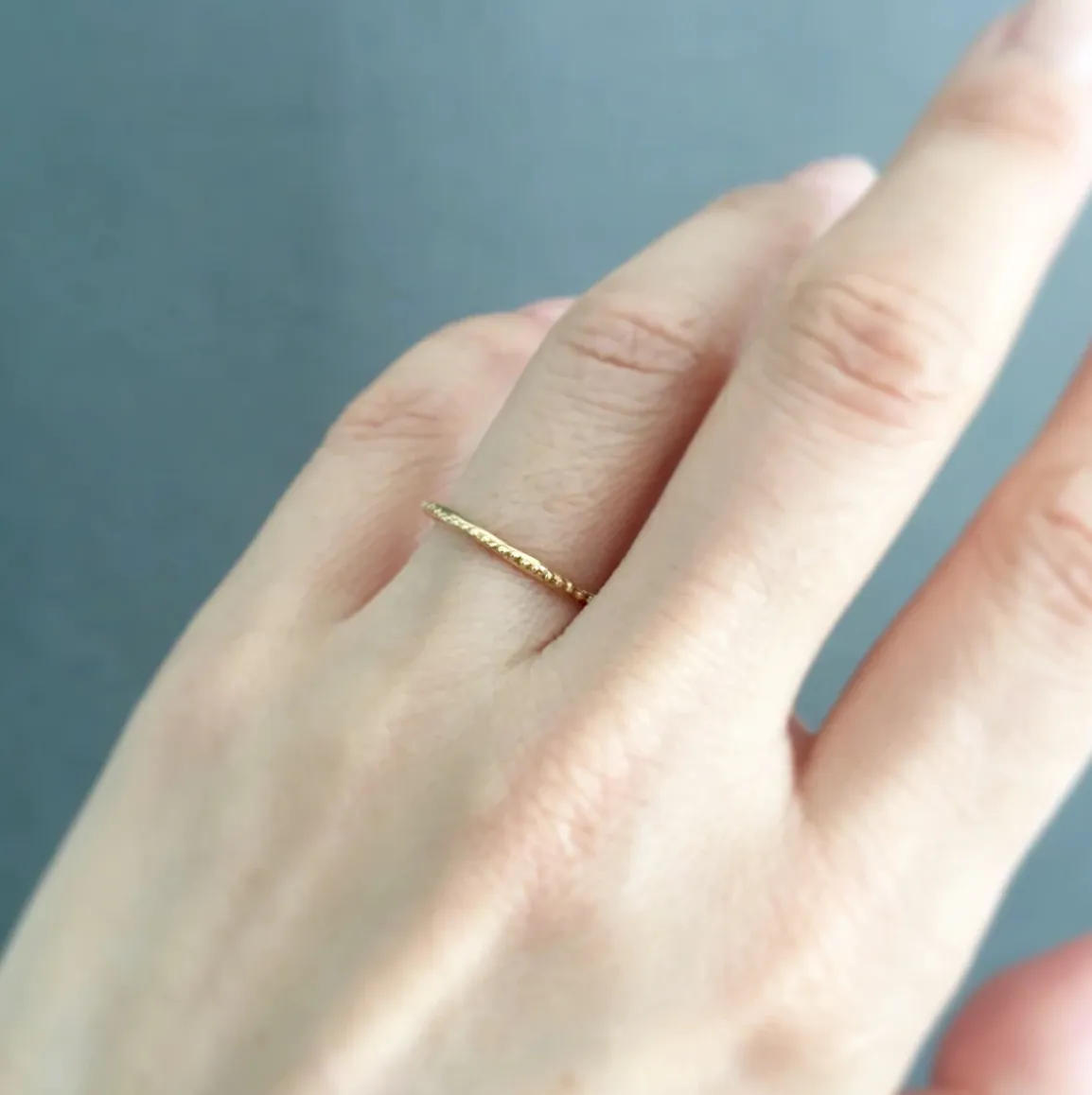 Dot Textured Band