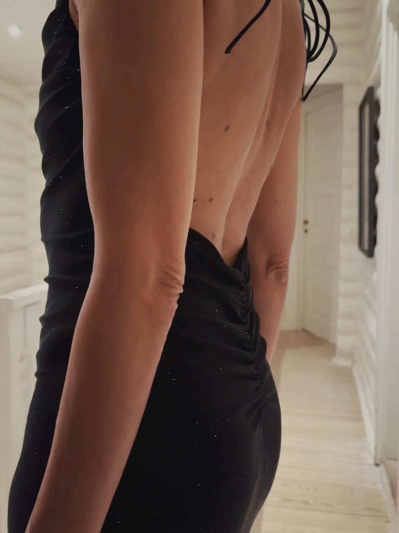 DRESS WITH GLITTER - BLACK