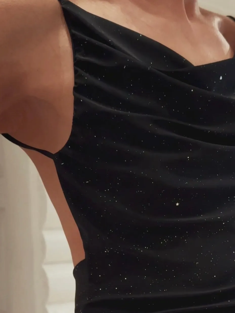 DRESS WITH GLITTER - BLACK