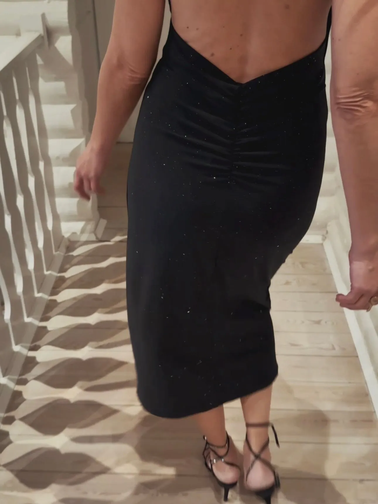 DRESS WITH GLITTER - BLACK