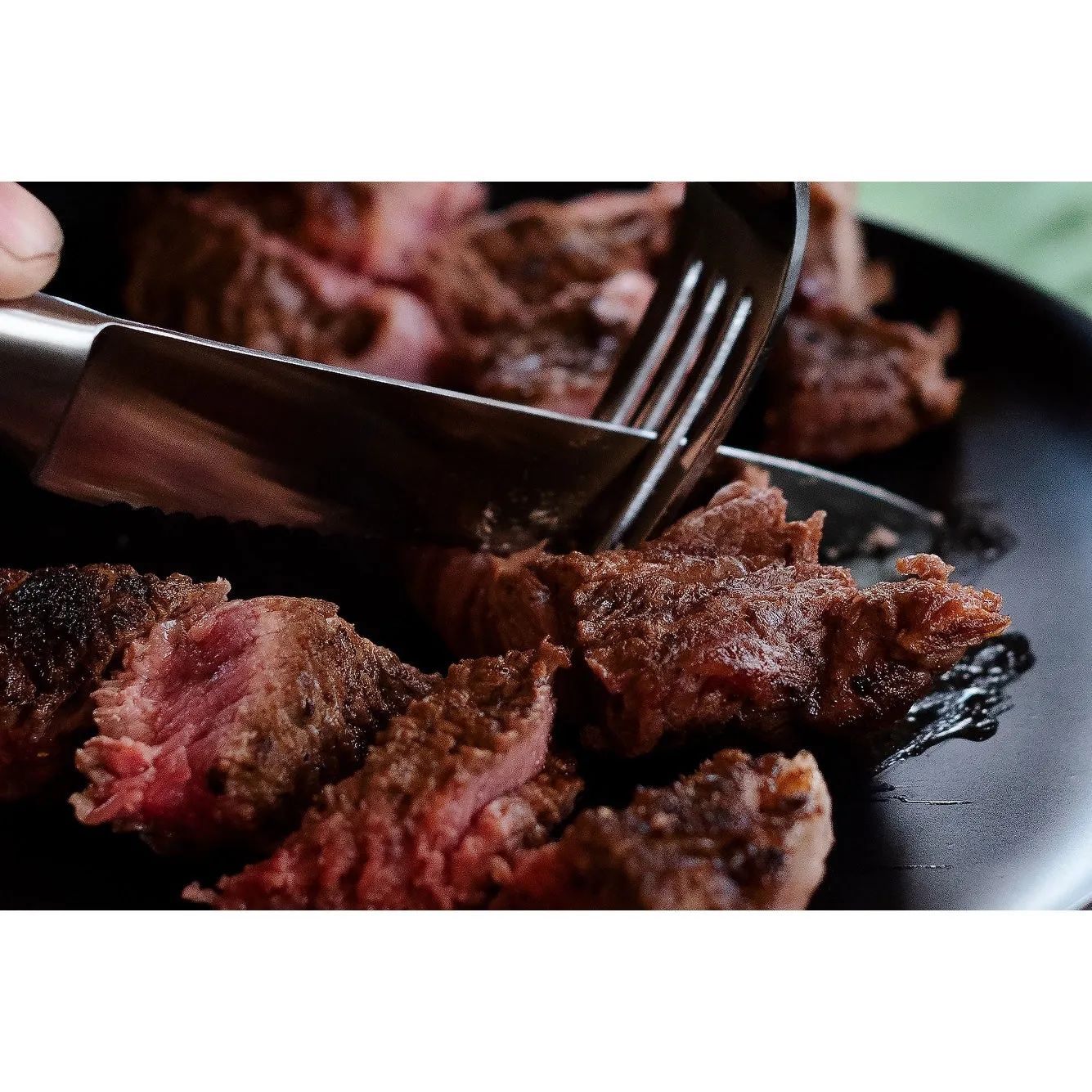 Dura Living Elite Razor-Sharp 8-Piece Steak Knife Set - Black