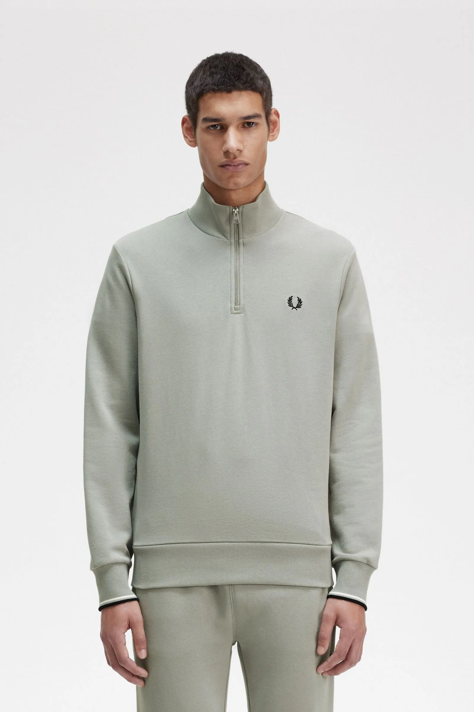 Fred Perry M3574 Half Zip Sweathshirt R28 Limestone