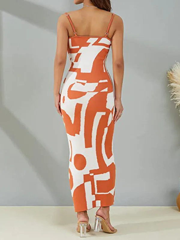 Geometric Print Slim-Fit Maxi Dress with Scoop Neckline
