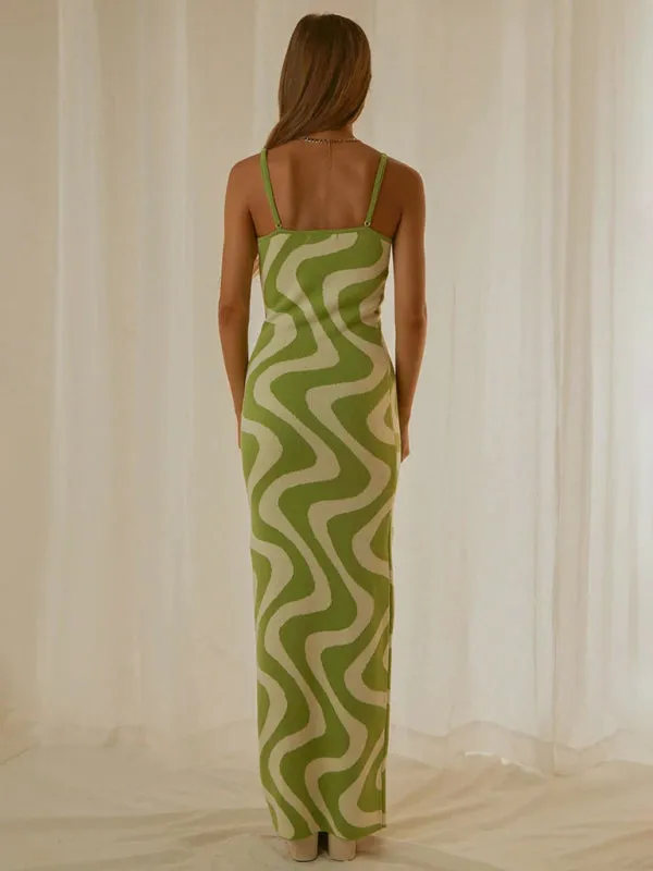 Geometric Print Slim-Fit Maxi Dress with Scoop Neckline