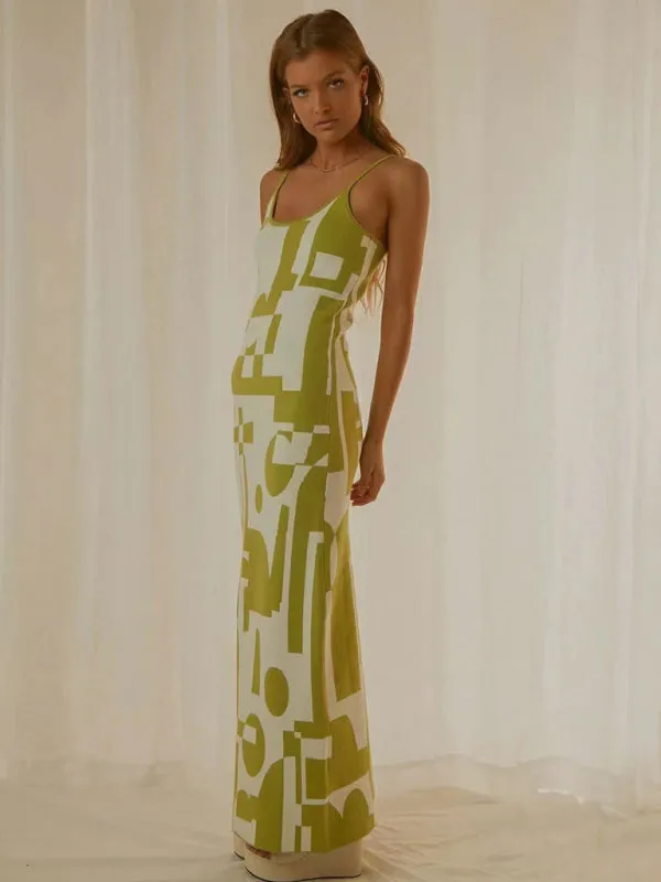 Geometric Print Slim-Fit Maxi Dress with Scoop Neckline