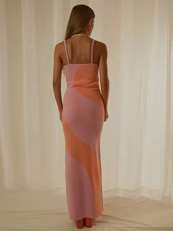 Geometric Print Slim-Fit Maxi Dress with Scoop Neckline