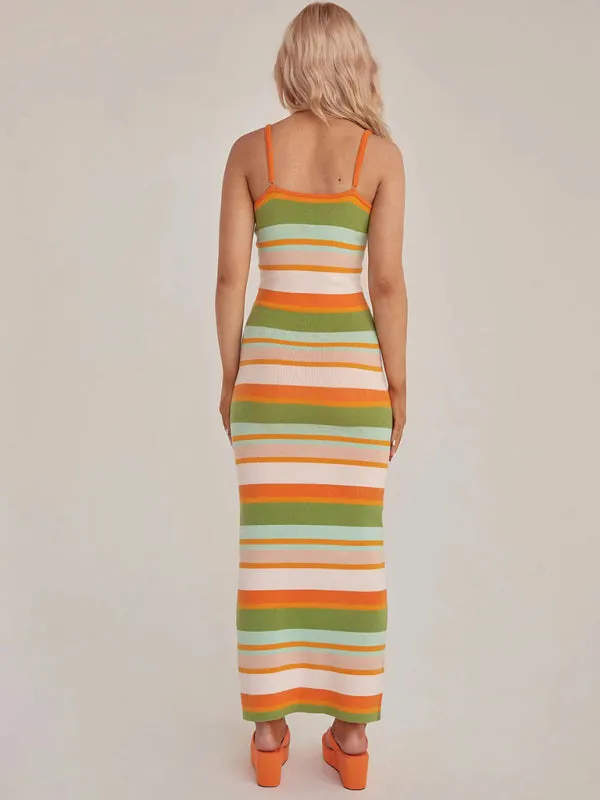 Geometric Print Slim-Fit Maxi Dress with Scoop Neckline