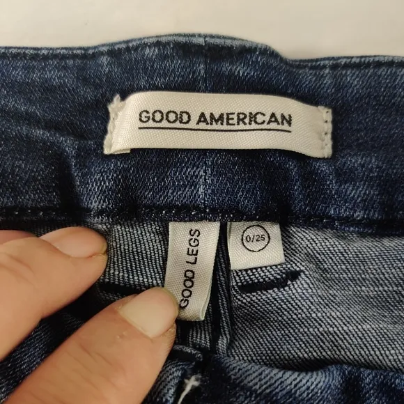 Good American Good Legs Cropped Distressed Skinny Jeans 0/25