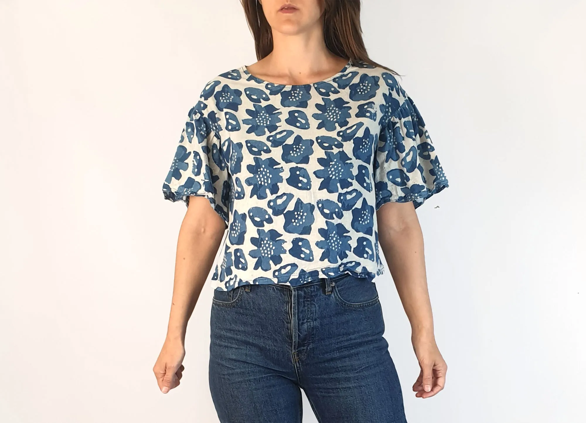 Gorman blue print cropped top size 6, fits 6 and 8