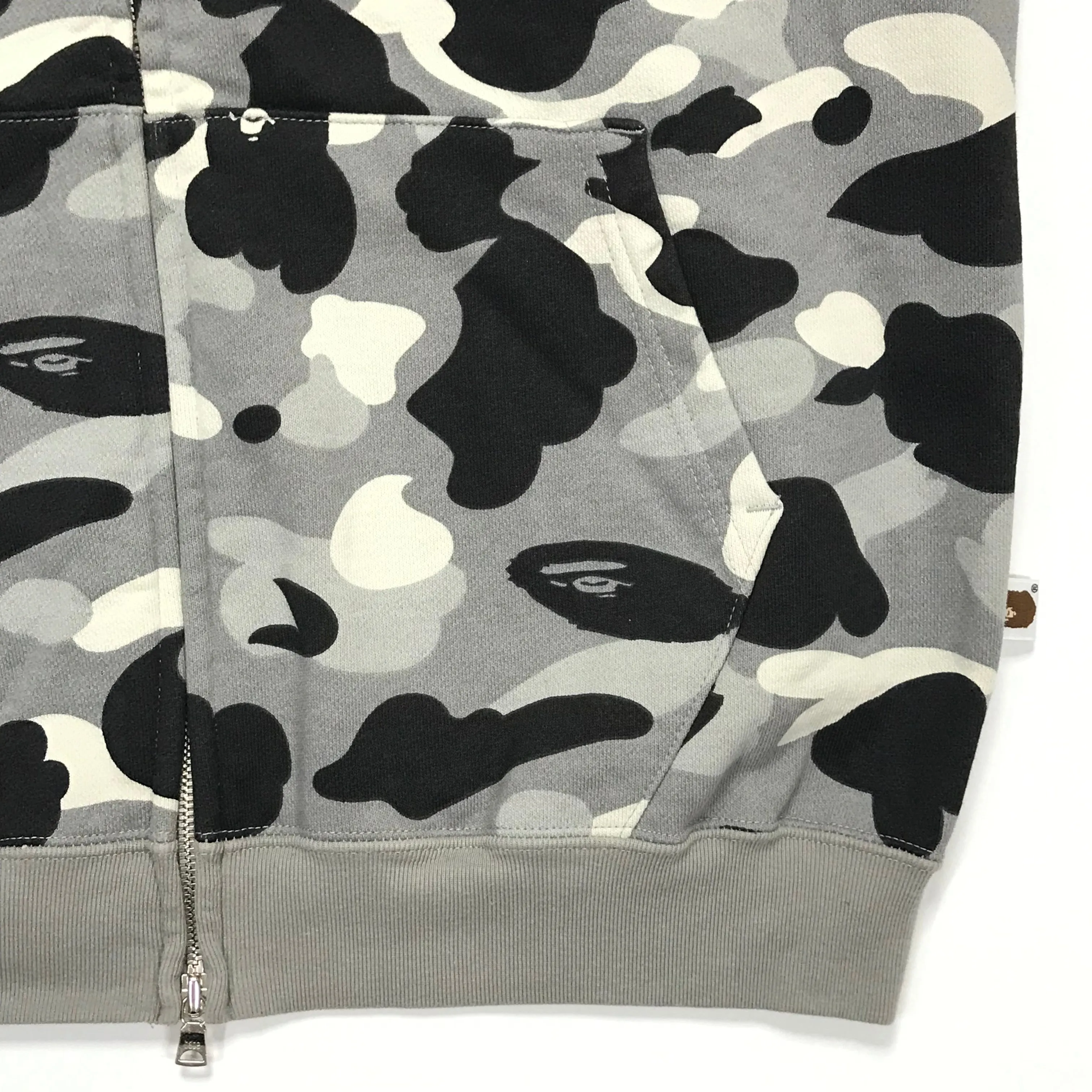 [M] A Bathing Ape Bape Camo Sleeveless Hoodie