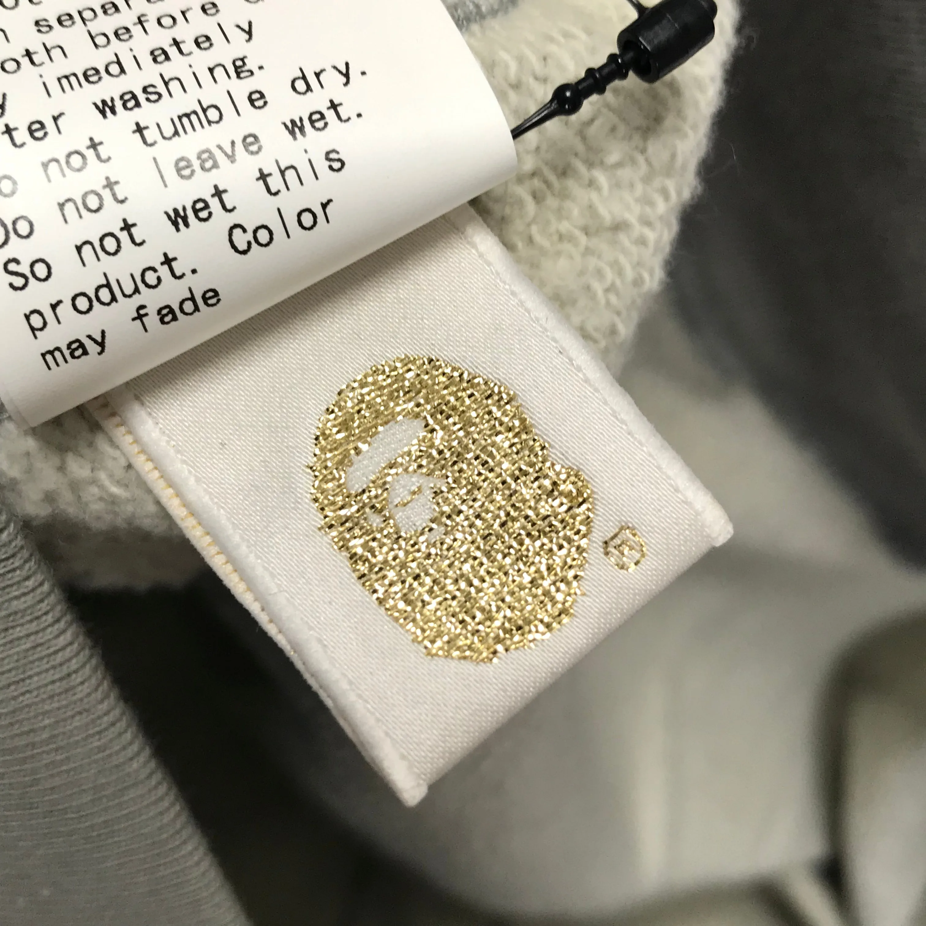 [M] A Bathing Ape Bape Camo Sleeveless Hoodie