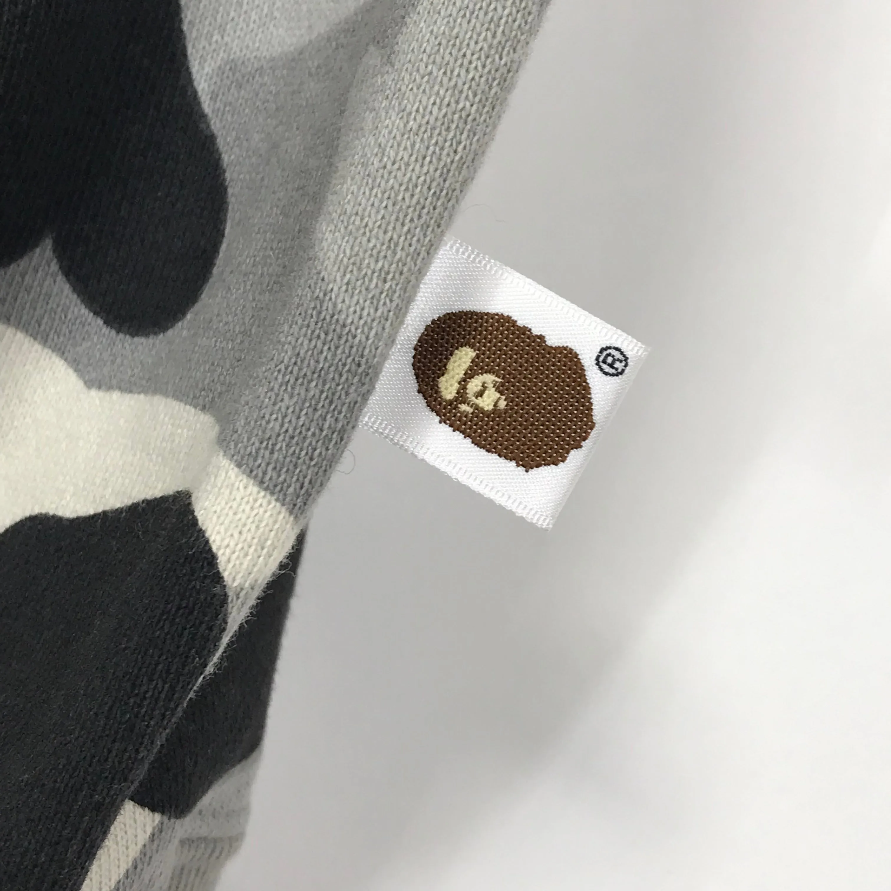[M] A Bathing Ape Bape Camo Sleeveless Hoodie