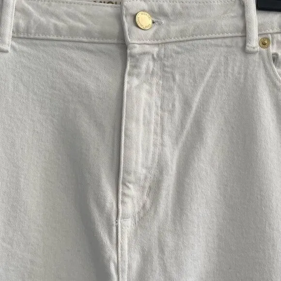 Micheal Kors - Straight leg cropped jeans with Gold button. Size:16 Color: White