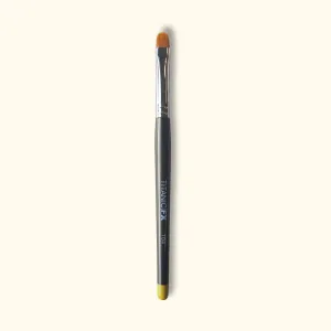 No. 104 - Little Lippy / Concealer Brush