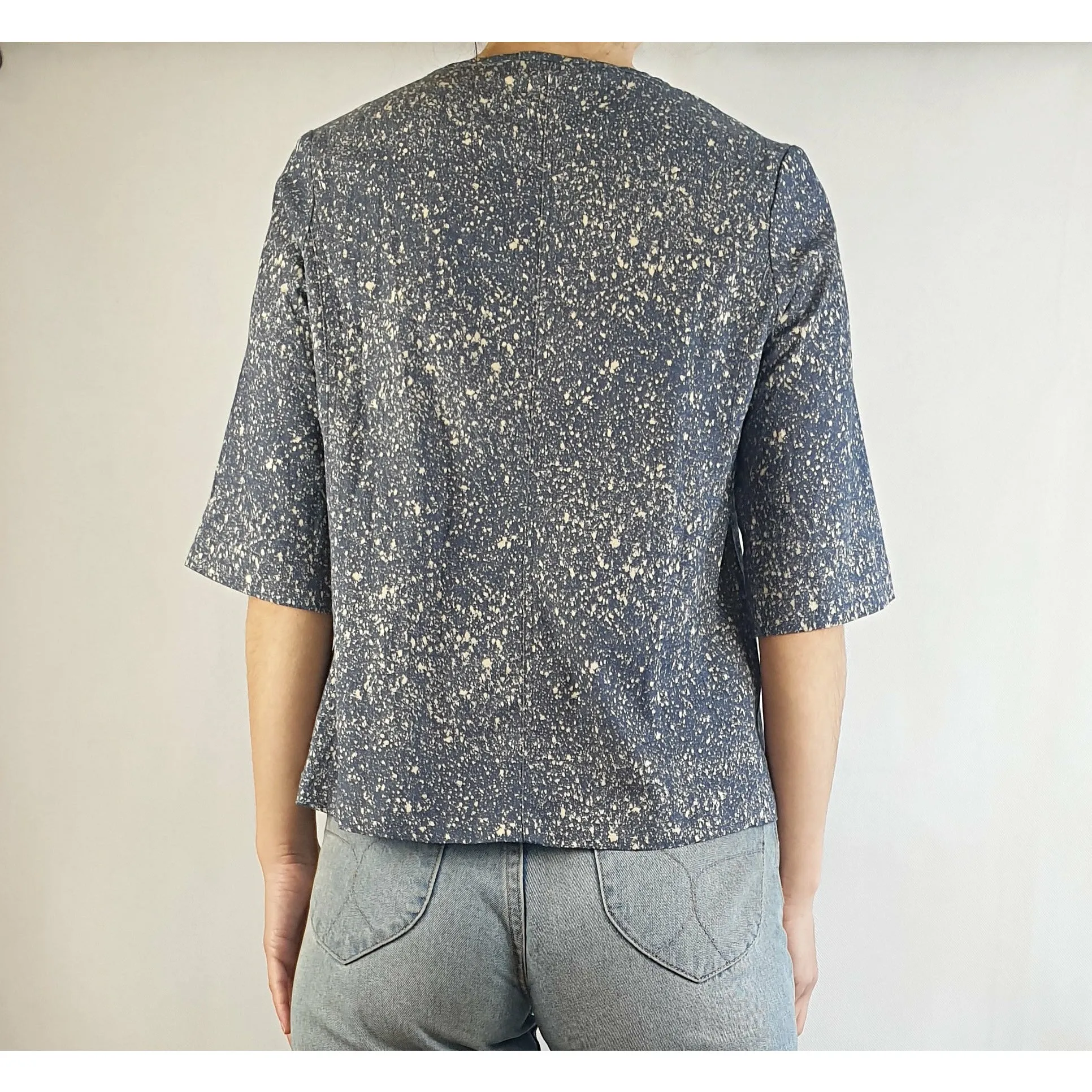 Obus blue 3/4 sleeve top with cream splodge print size 1 (best fits size 6-8)