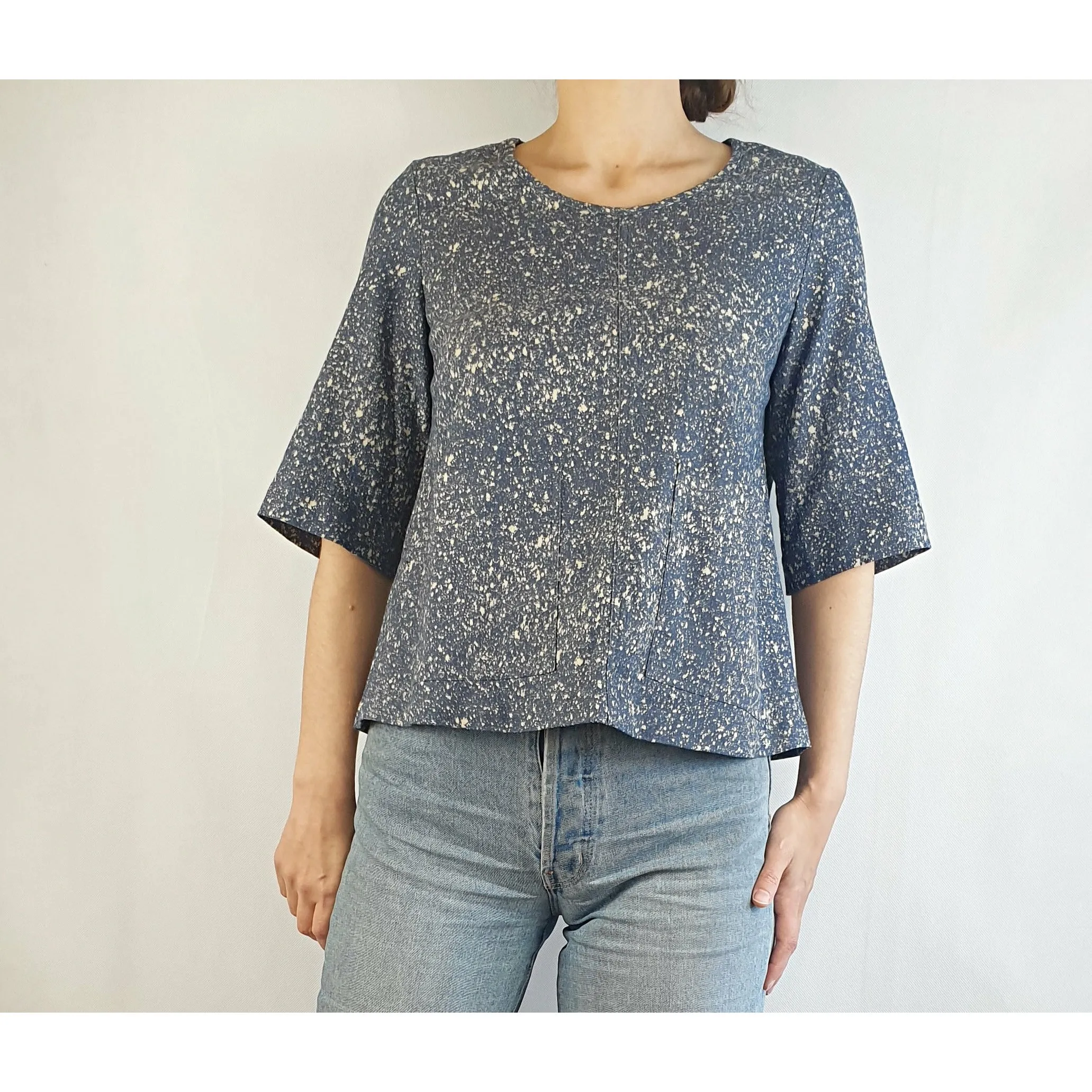 Obus blue 3/4 sleeve top with cream splodge print size 1 (best fits size 6-8)