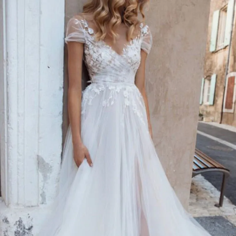 Off shoulder slim wedding dress