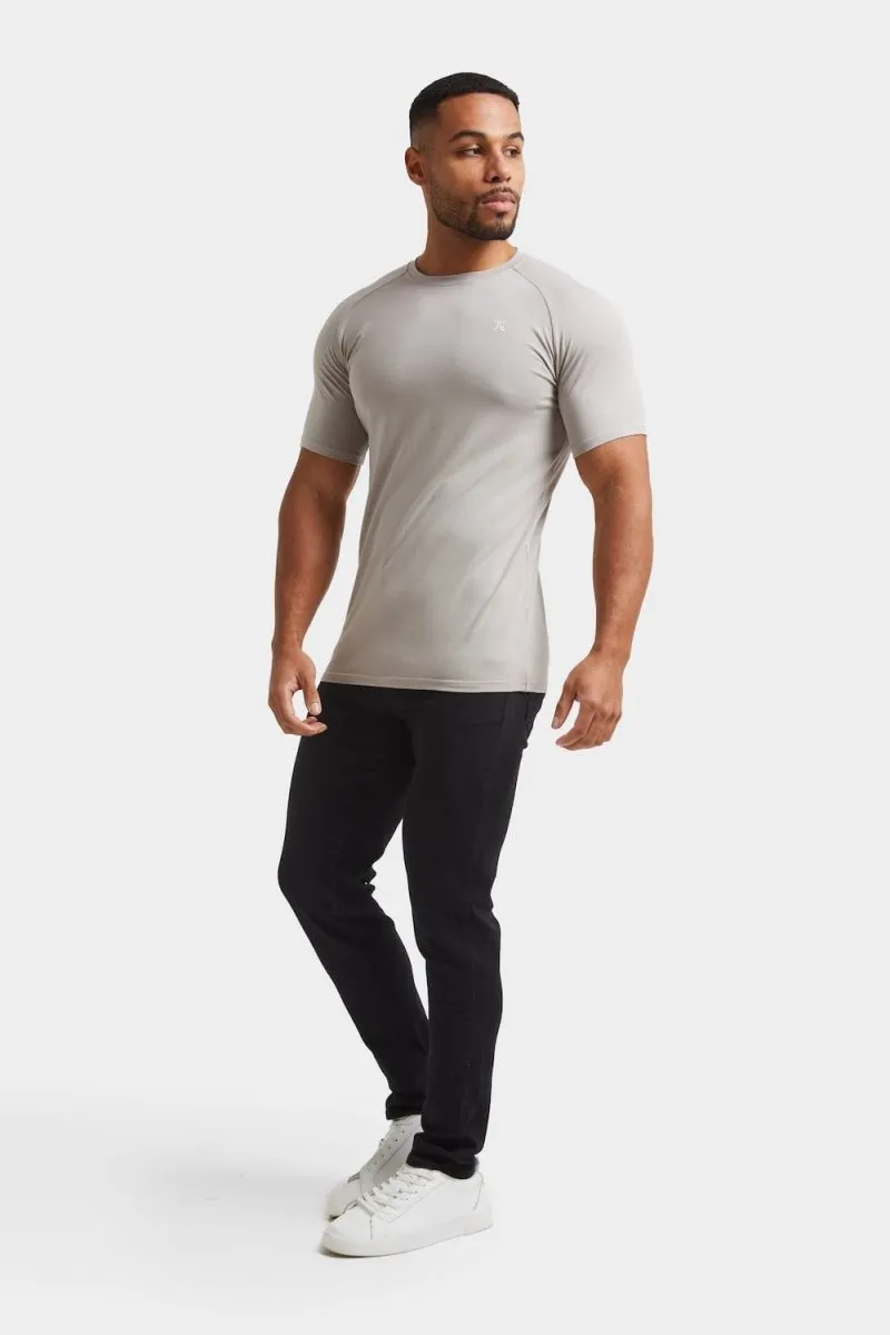 Premium Muscle Fit T-Shirt in Concrete Grey