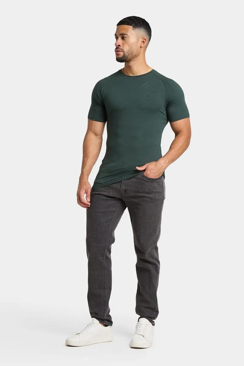 Premium Muscle Fit T-Shirt in Forest