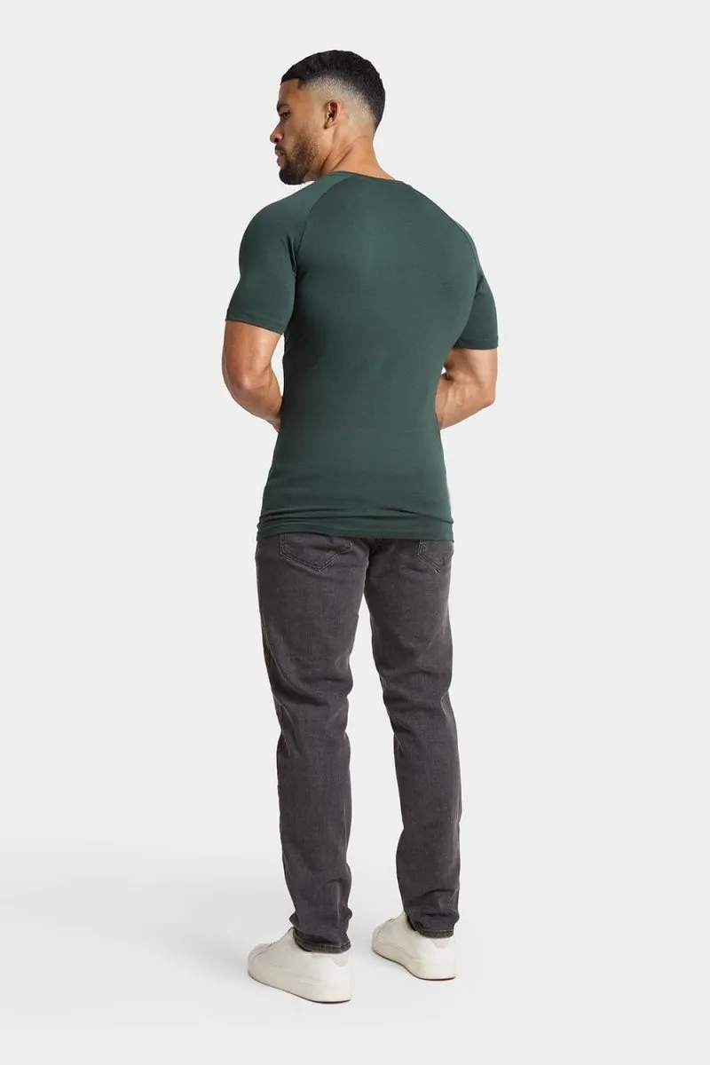Premium Muscle Fit T-Shirt in Forest