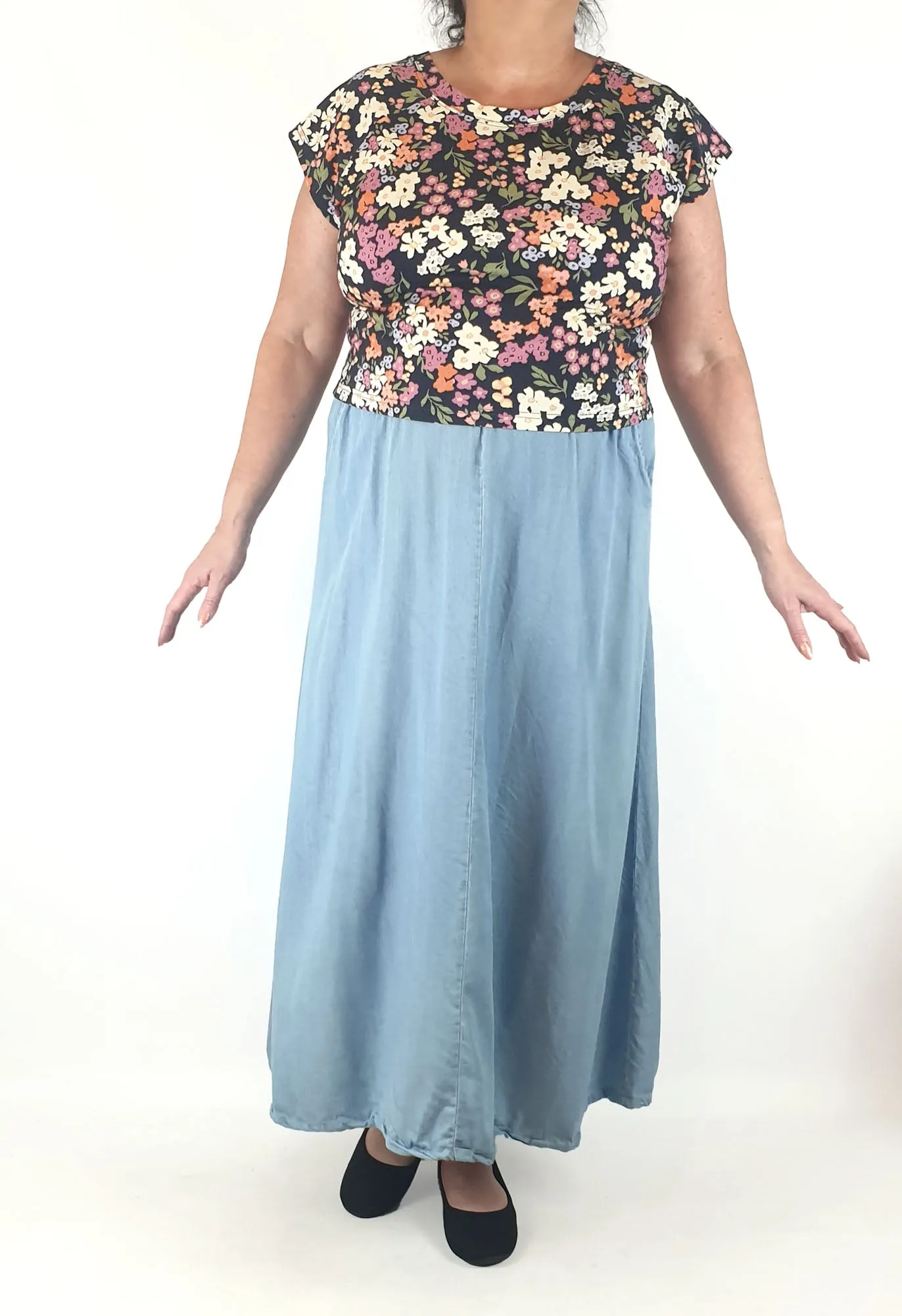 Princess Highway navyfloral top size 18