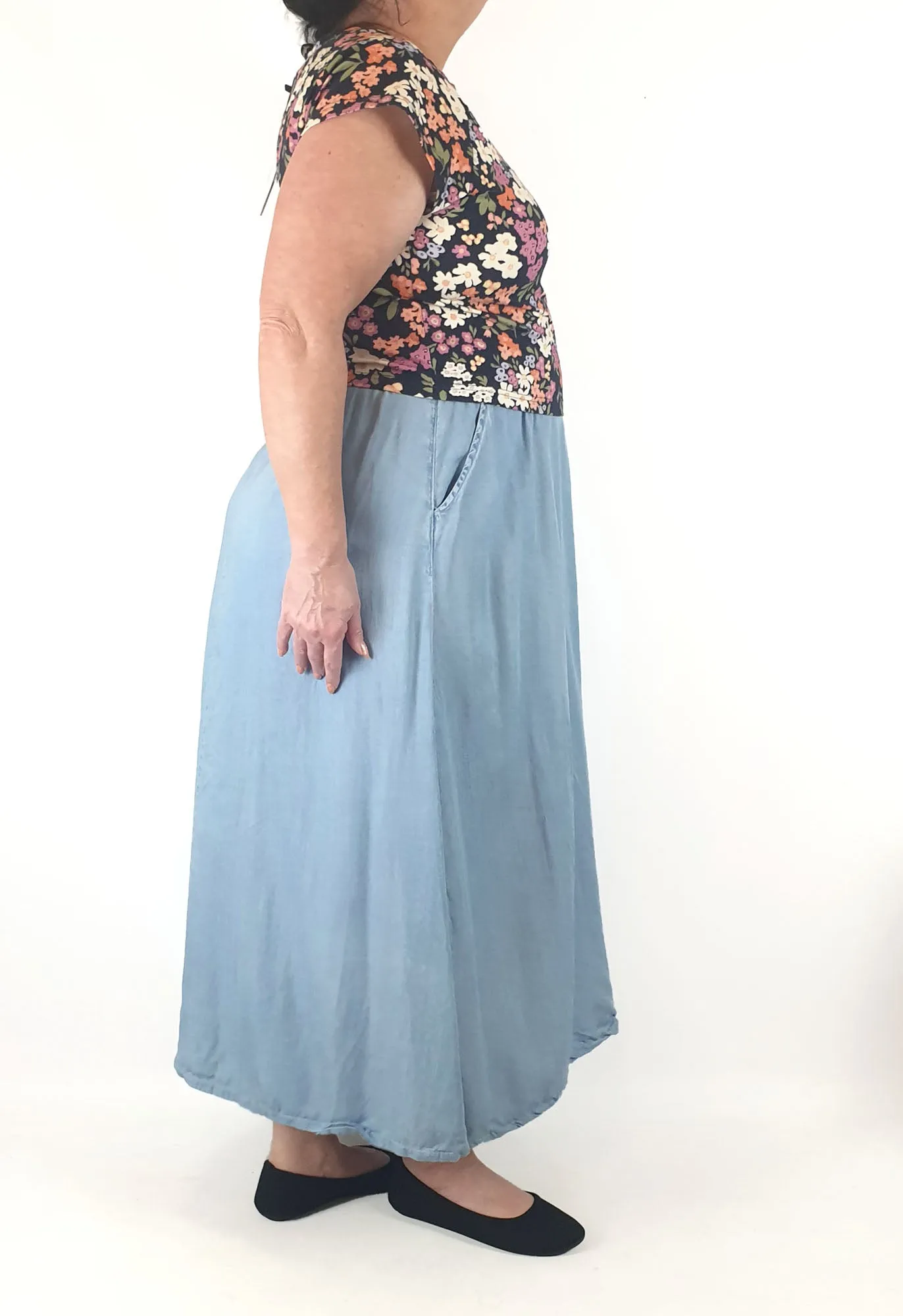 Princess Highway navyfloral top size 18
