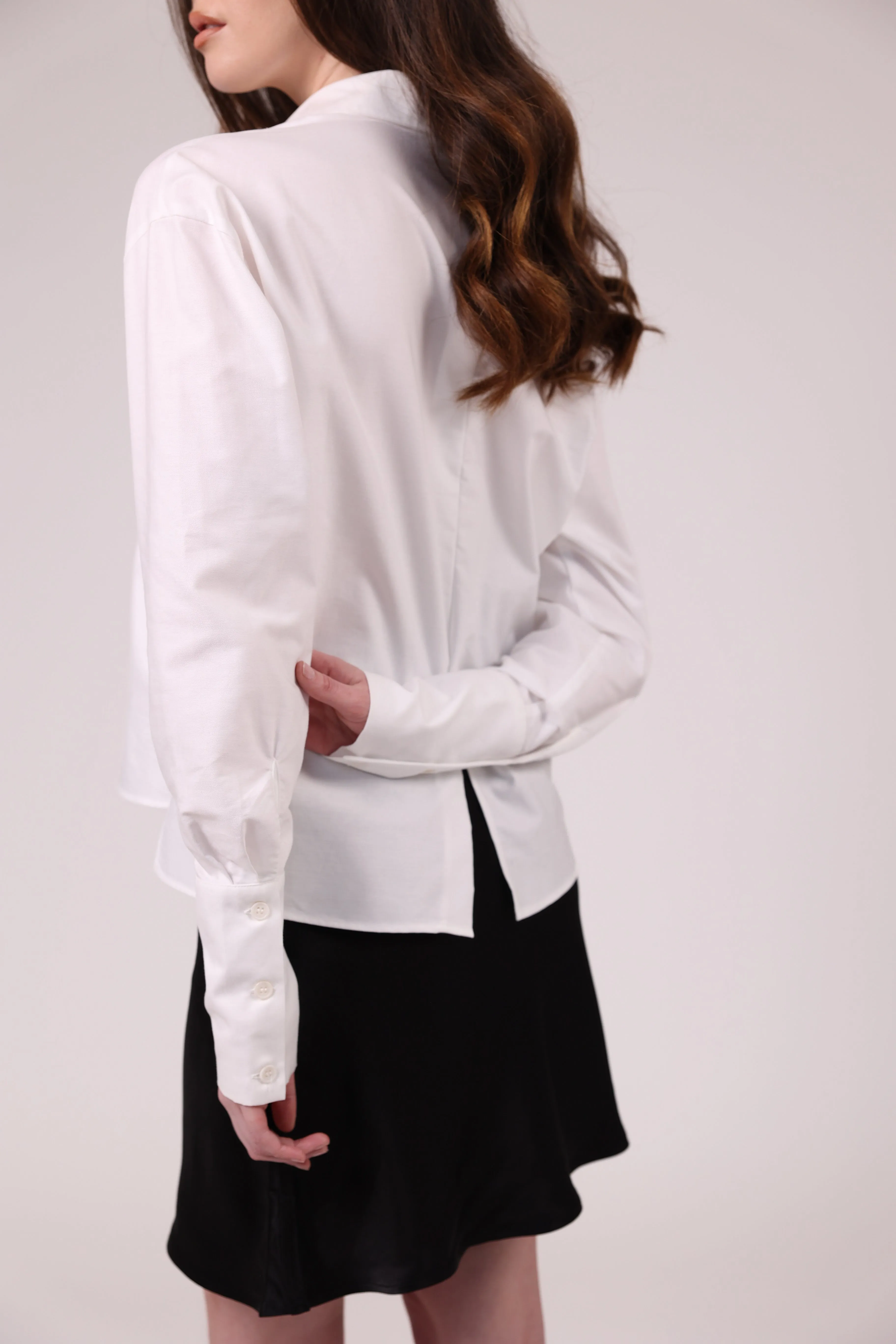 "The Elizabeth" - Cropped Shirt (White)