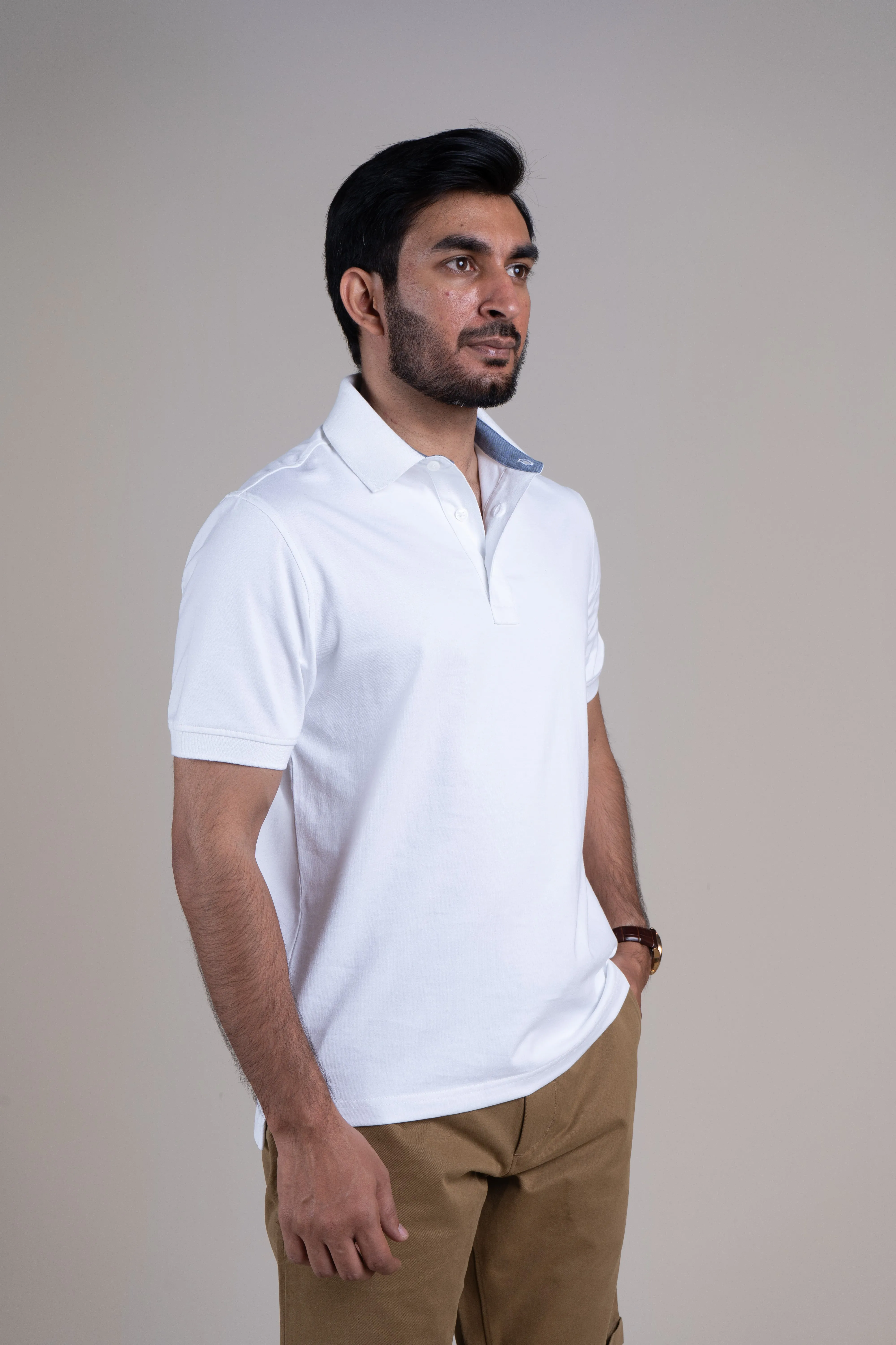 Rio in Ribbed Collar