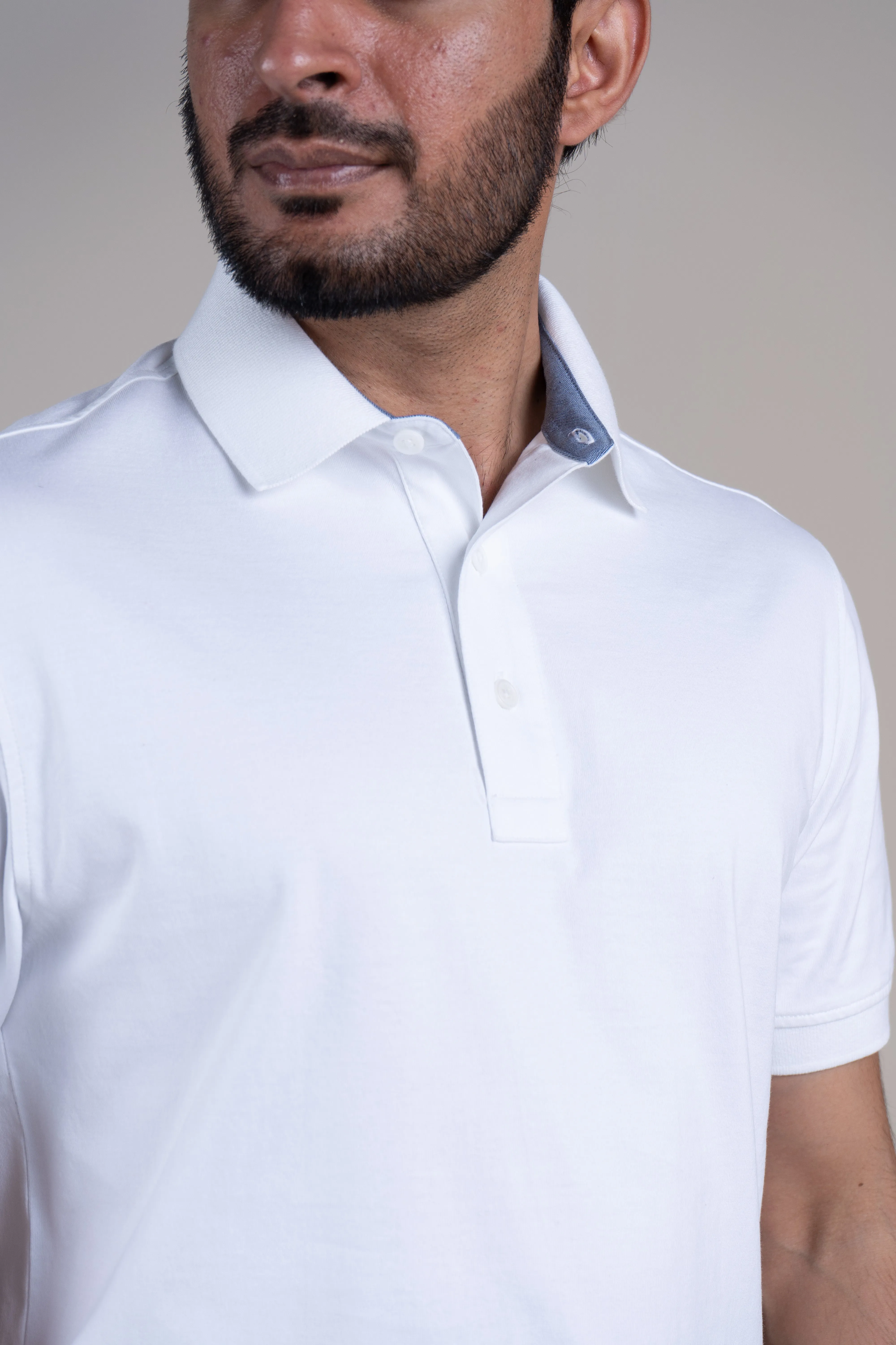 Rio in Ribbed Collar