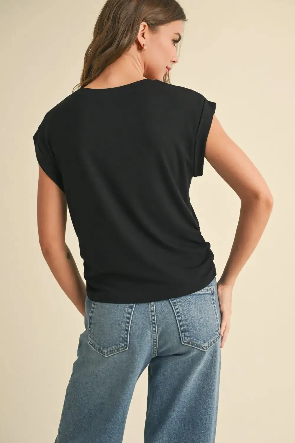 RUCHING DETAIL SLEEVE TOP