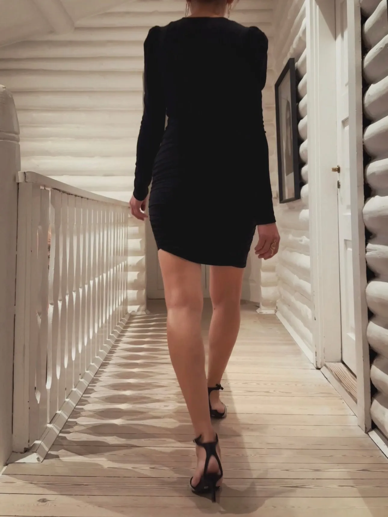 SHORT DRESS - BLACK