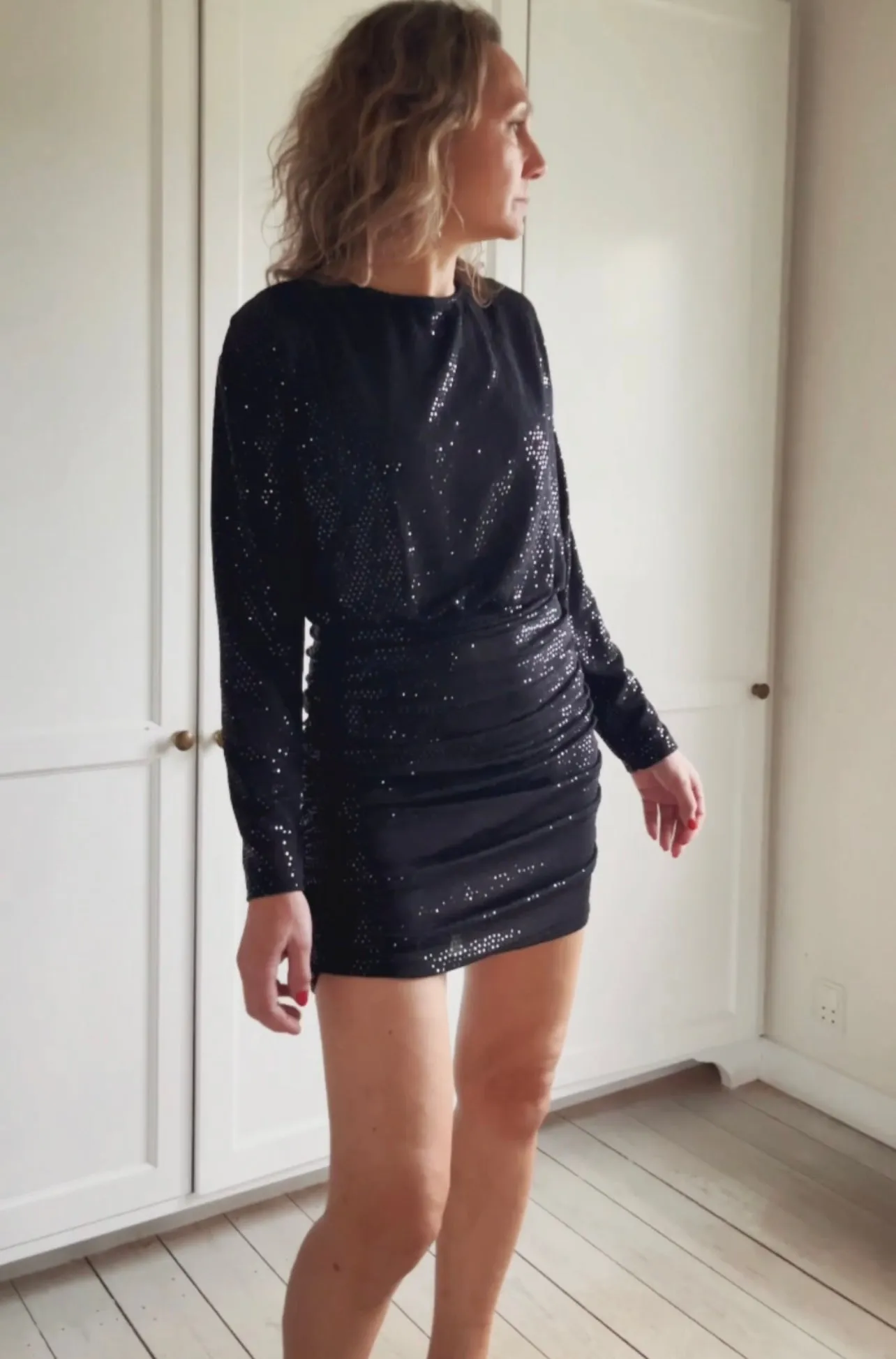 SLIM SHORT DRESS WITH GLITTER - BLACK/BLACK