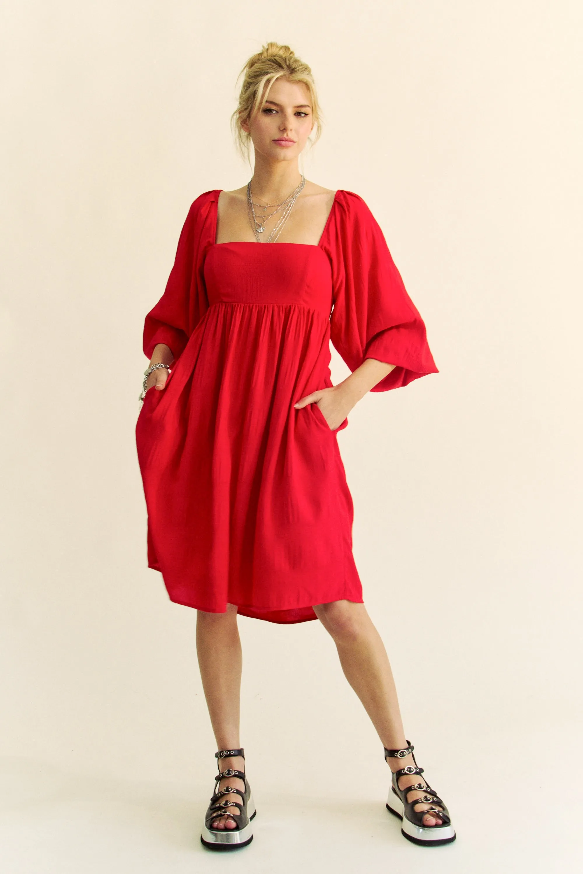 SOLID TEXTURED FABRIC PUFF SLEEVE TIE BACK