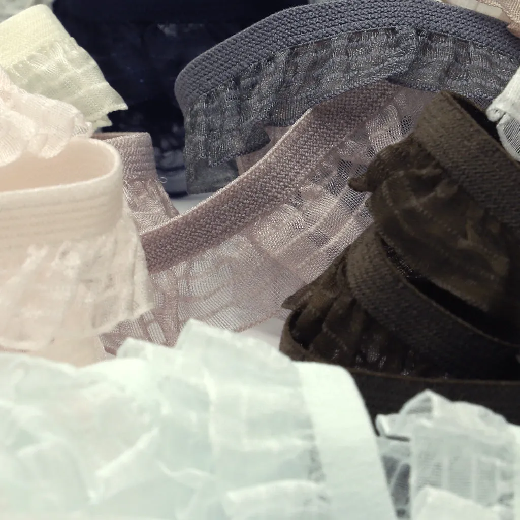 Stream Frill Stretch #50 Black