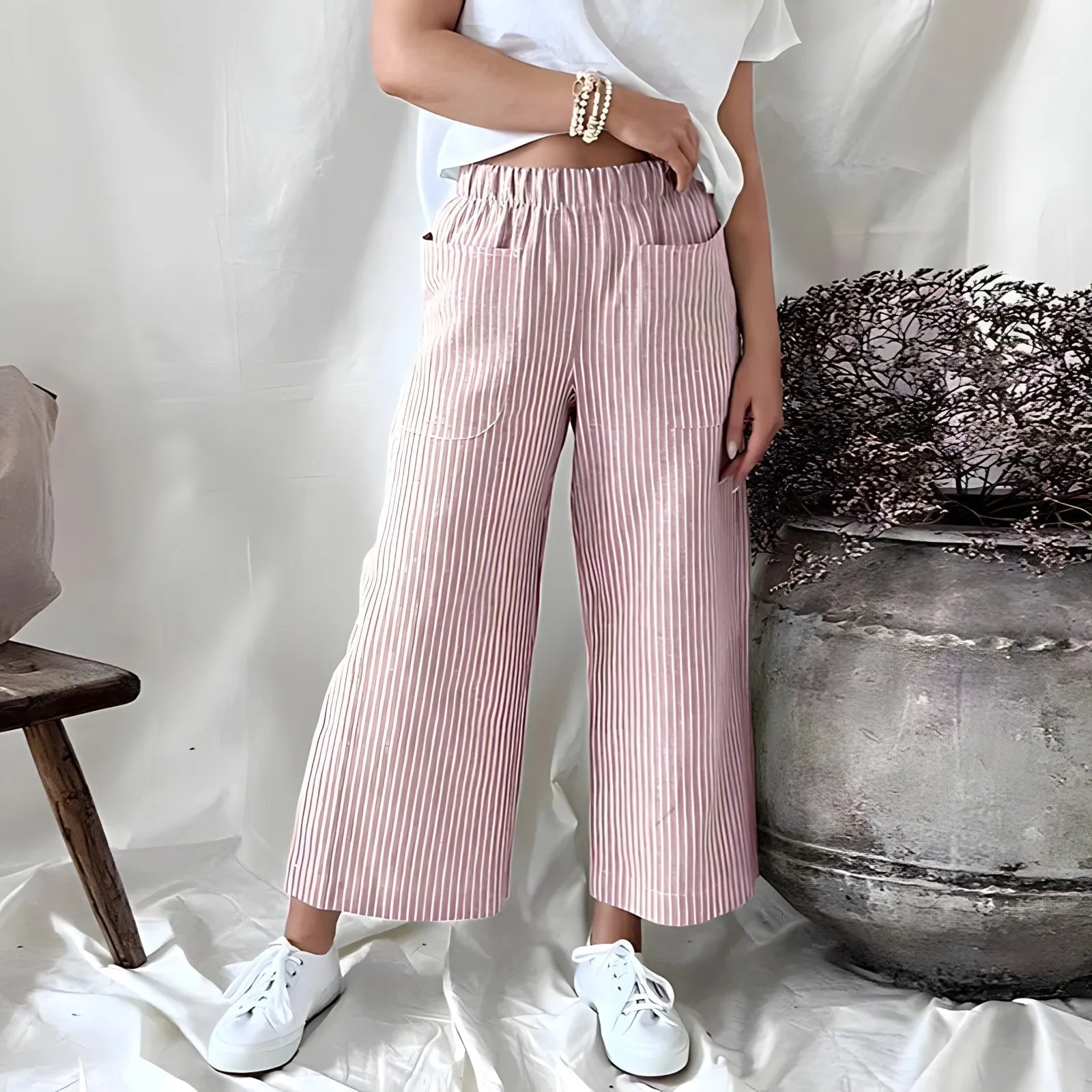 Striped cropped pants with pockets